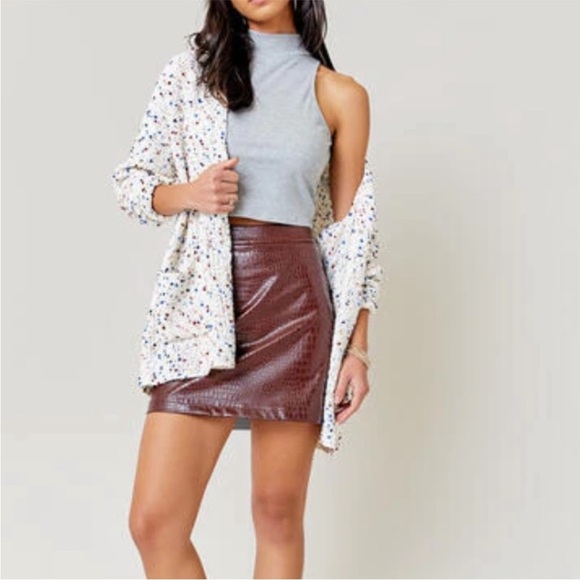 Francesca’s Mi Ami Colorful White Chenille Katie Confetti Long Cardigan - Picture 4 of 11